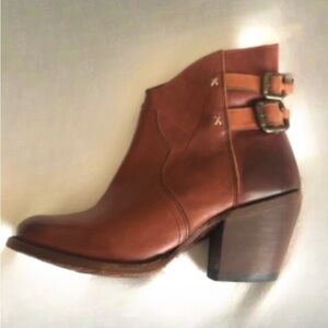 Caborca Brown Leather Ankle Boots with Rounded Toe and Stacked Heel